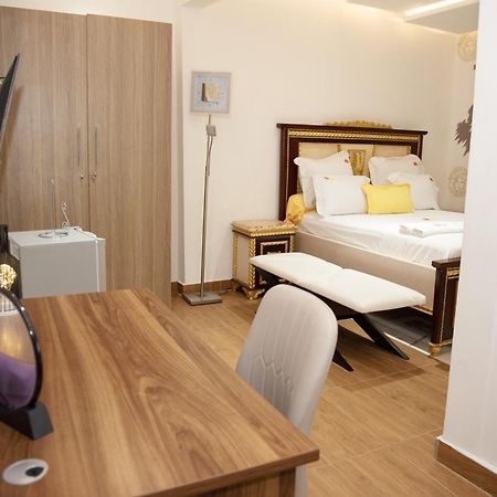 Residence Le Sommet - Chambre Versace Douala Esterno foto