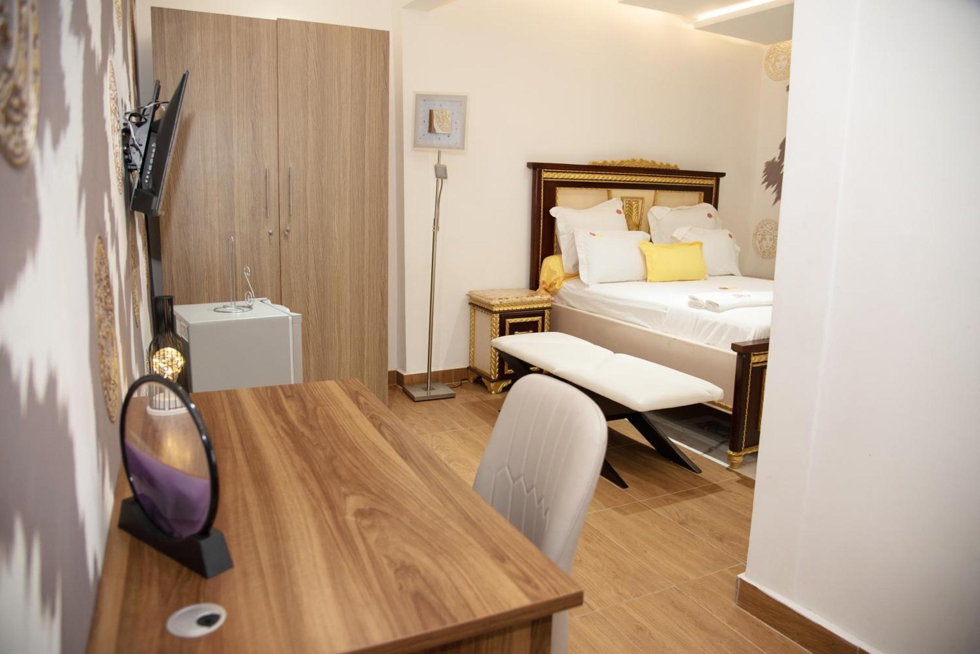 Residence Le Sommet - Chambre Versace Douala Esterno foto